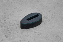 Больстер из G10-extra 10мм, 37x20мм, с зеленым спейсером 1,0мм