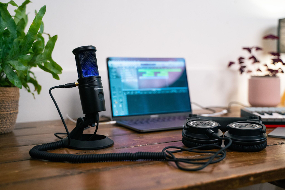 Микрофон AUDIO-TECHNICA AT2020USB X