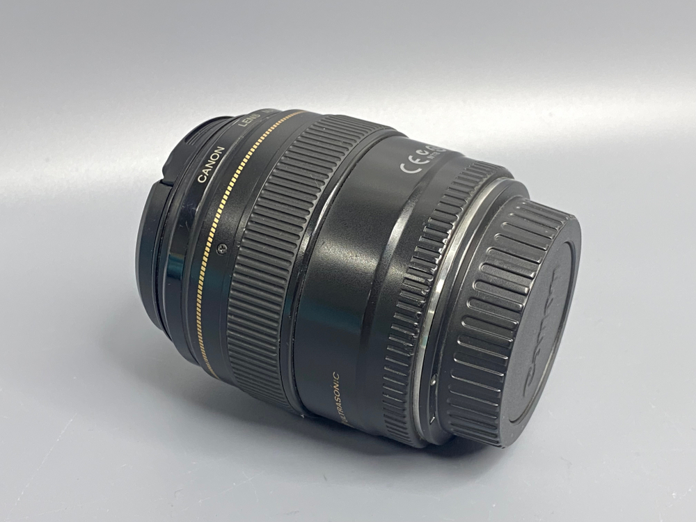Canon EF 85mm 1.8 USM