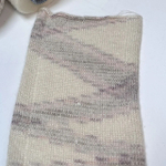 NARITA - Be.Mi.Va; вискоза, люрекс, п/а; 2400м/100гр; col. Antico, цвет: розово-бело-коричневый с золотым люрексом; S301