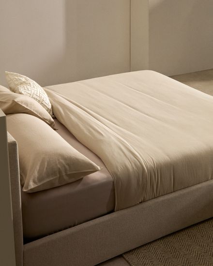 Кровать Nahiri La Forma бежевого цвета из шенилла с ящиком для хранения 160 x 200 см