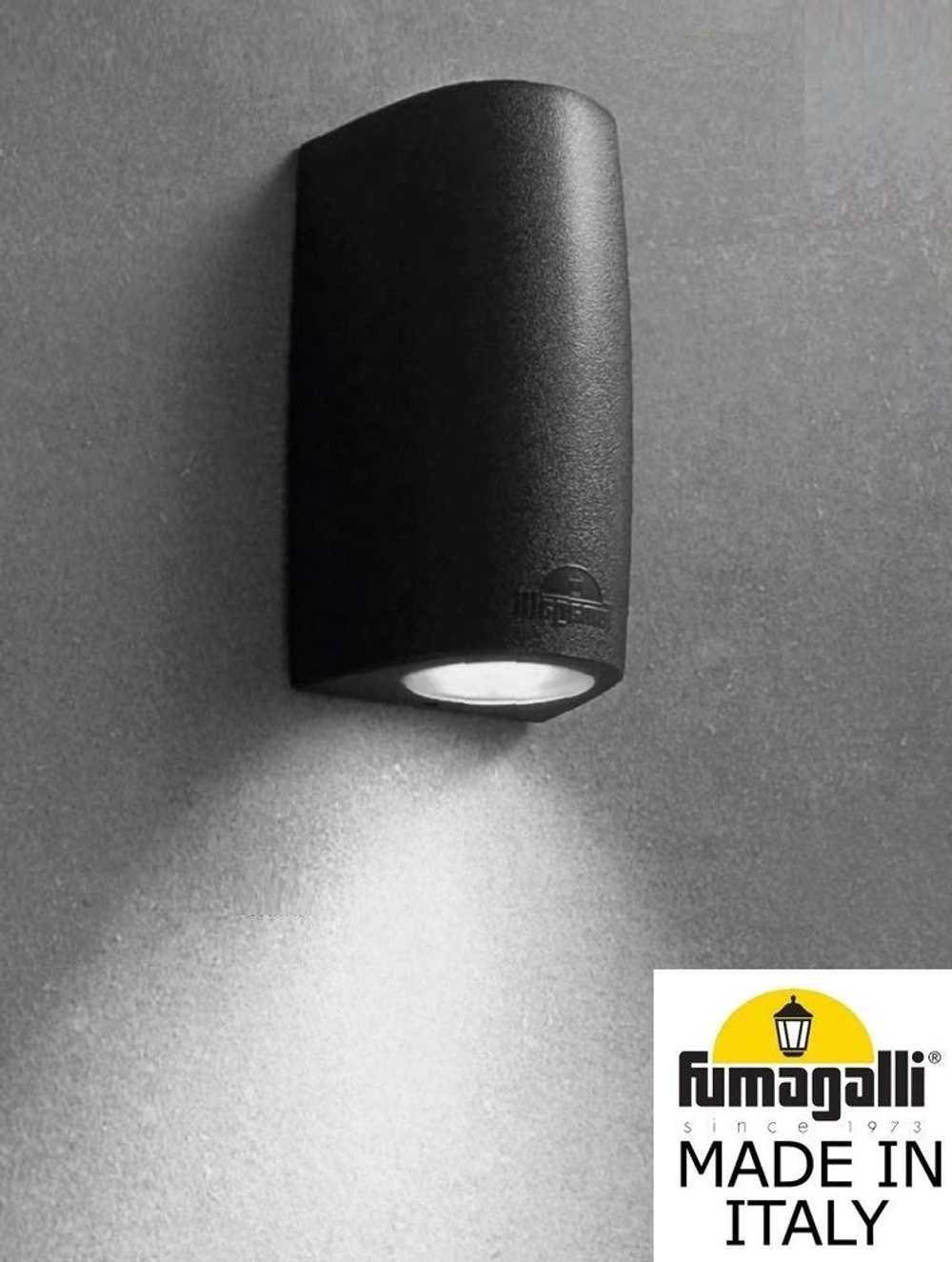 Уличный настенный светильник Fumagalli MARTA 1A4.000.000.AXU1L