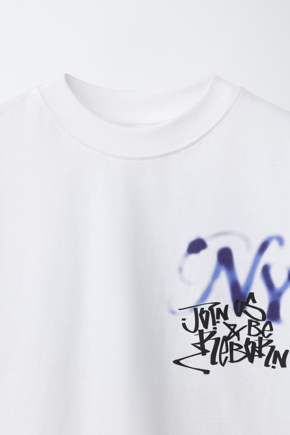 ZARA ФУТБОЛКА С ПРИНТОМ, БЕЛЫЙ