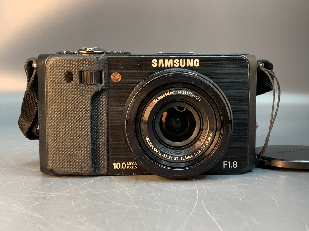 Samsung EX1