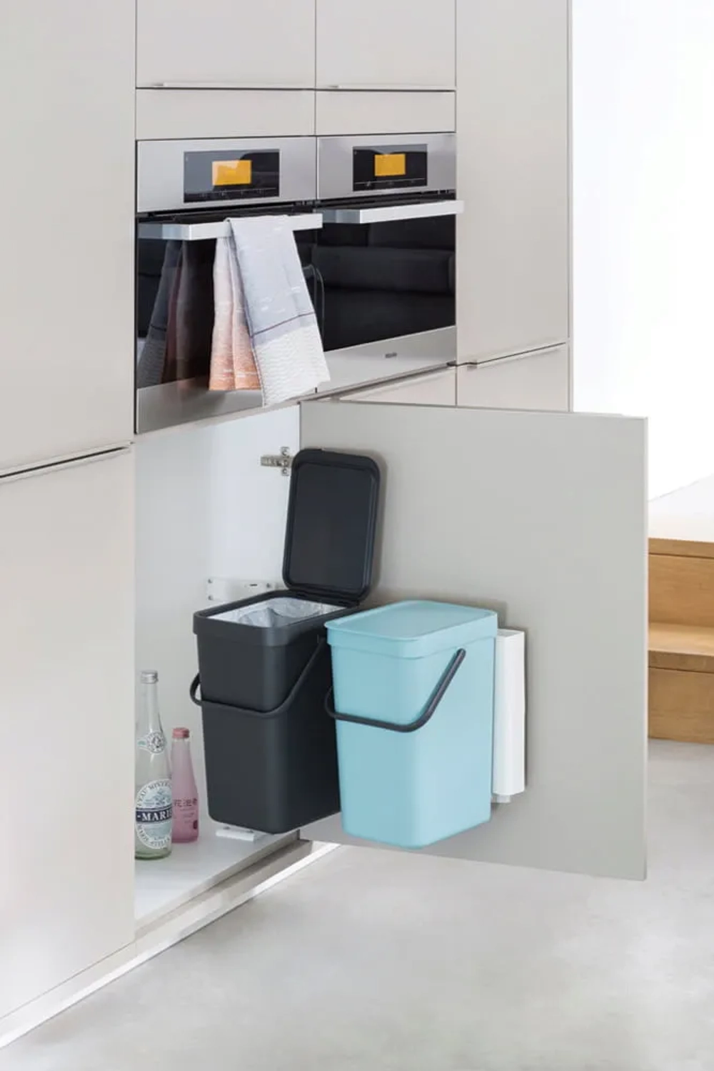 Brabantia Контейнер для мусора Sort & Go 16л, серый 109966