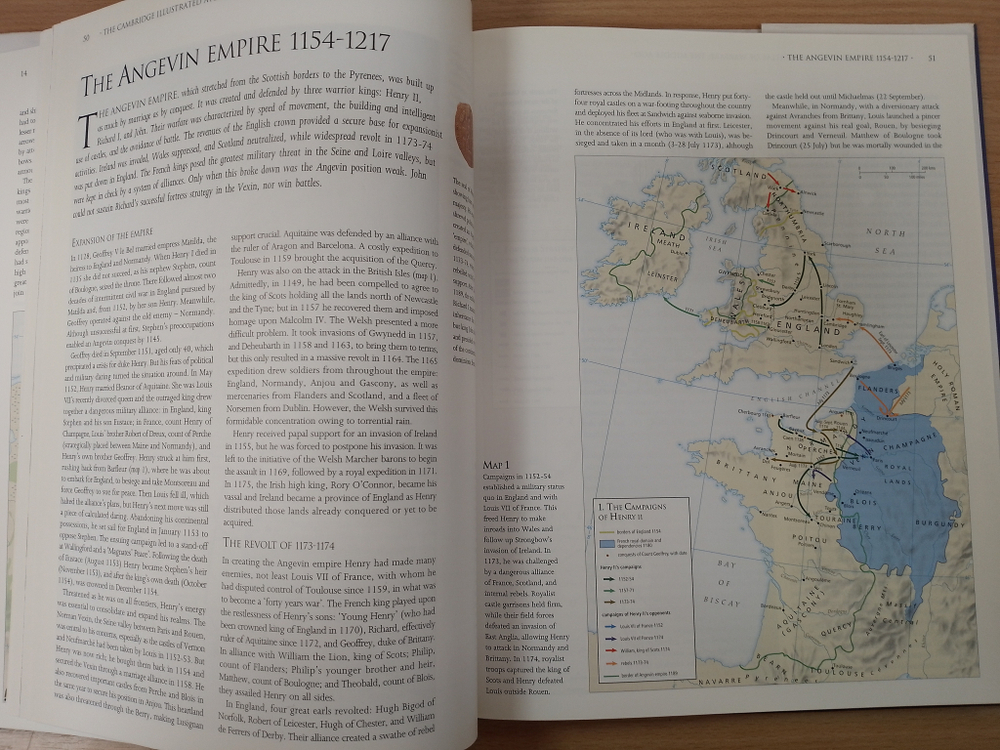 The Cambridge Illustrated Atlas of Warfare: The Middle Ages, 768–1487