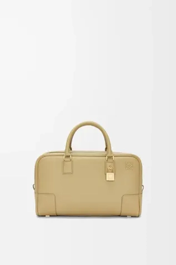 Loewe Сумка Amazona 28 из телячьей кожи наппа, бежевый/зеленый
