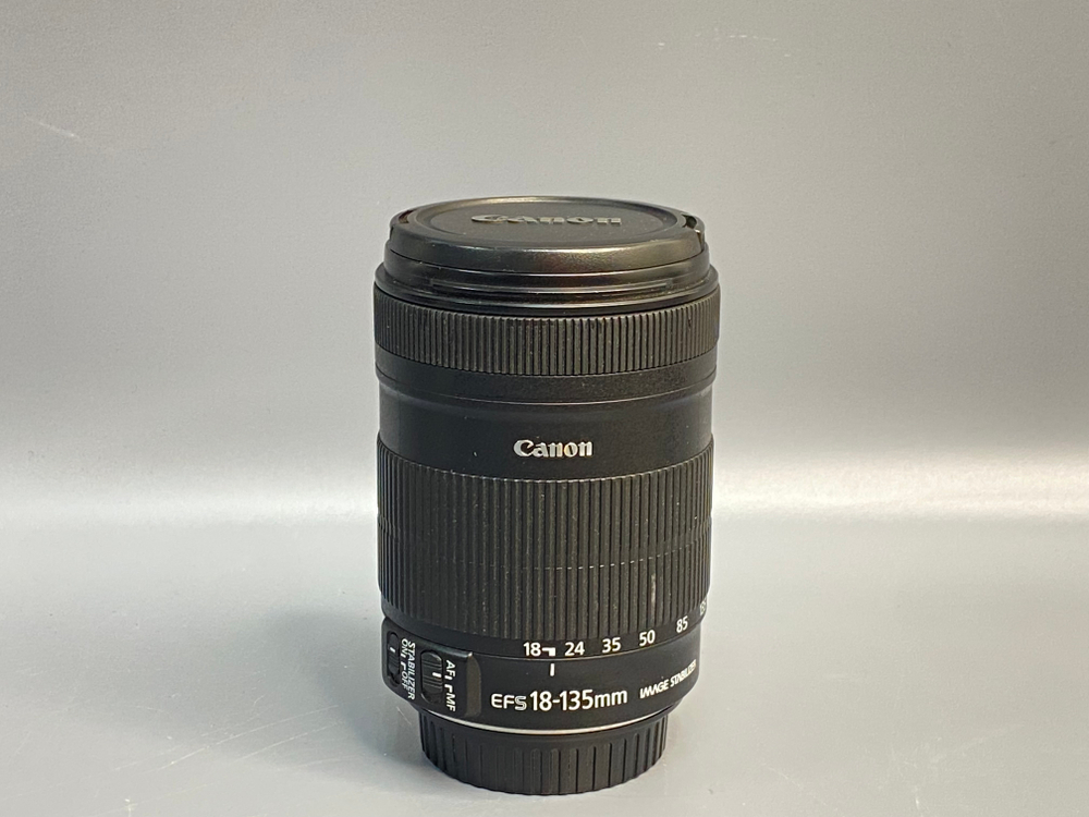 Canon EF-S 18-135mm 3.5-5.6 IS