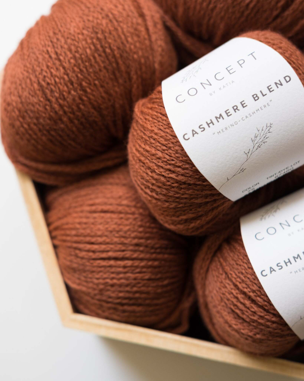 -25% Katia Concept Cashmere blend (меринос с кашемиром) 5x25г | каштановый