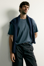 ФУТБОЛКА КЛАССИЧЕСКОГО КРОЯ ИЗ ЛЕГКОЙ ТКАНИ — ZARA