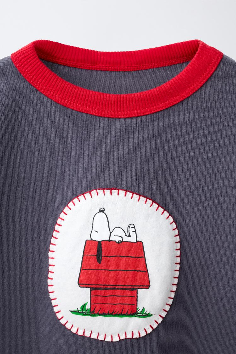 ZARA ФУТБОЛКА С НАШИВКОЙ SNOOPY PEANUTS™, СИНИЙ