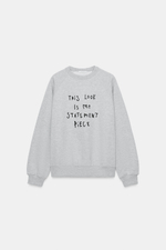 ТОЛСТОВКА С НАДПИСЬЮ — ZARA