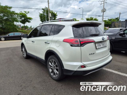 Toyota RAV4 2.5 4WD Hybrid — 2018