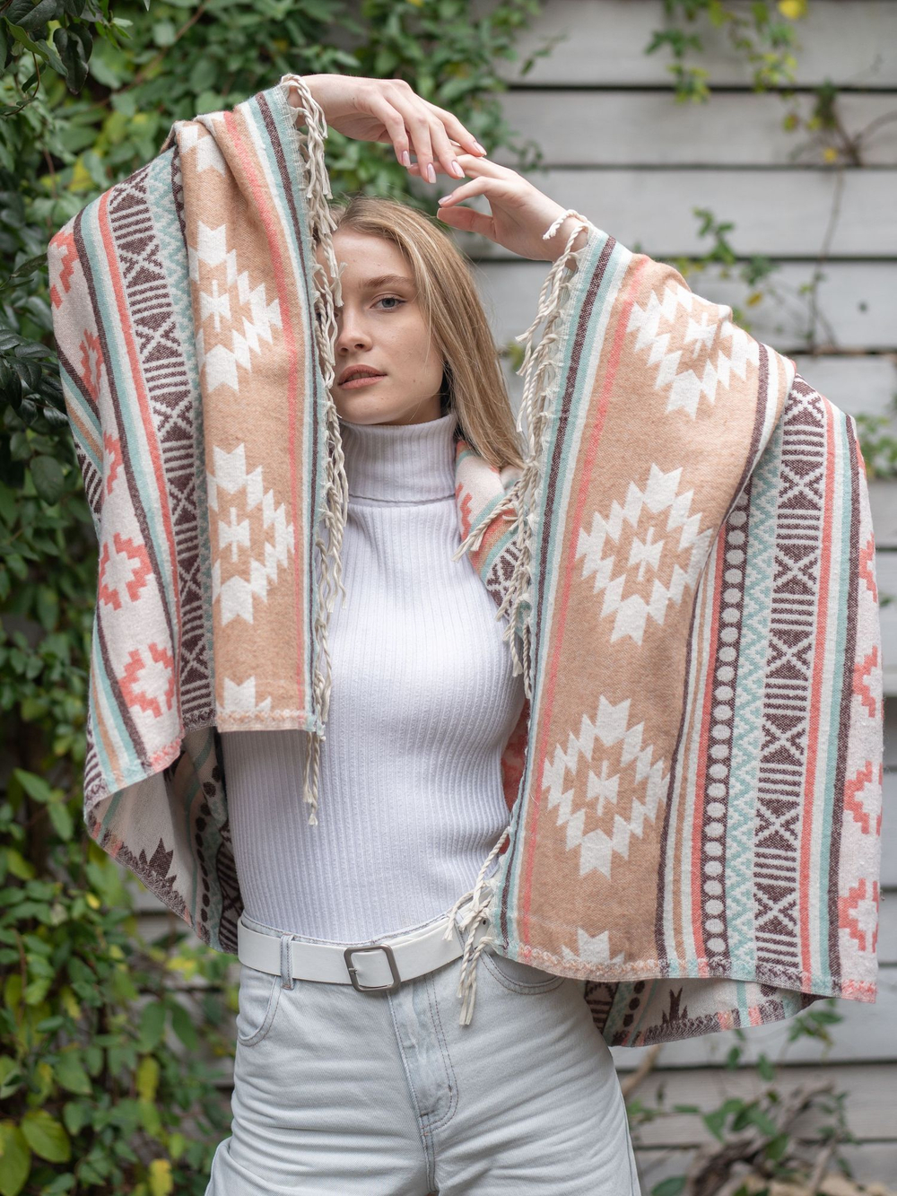Шарф теплый с орнаментом Сканди