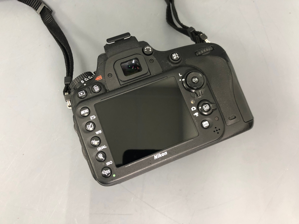 Nikon D610 123.000 кадров