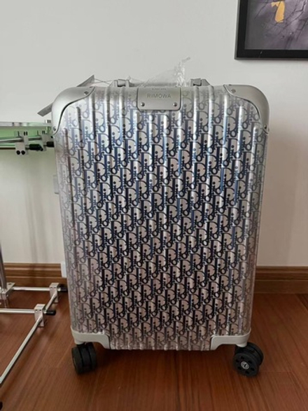 Дорожный чемодан Rimowa x DIOR