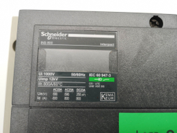 Выключатель-разъединитель Merlin Gerin 31330 800А Compact INS800 3 полюса Schneider Electric. Товар уцененный