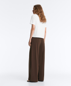 OYSHO Прямые брюки из смесовой ткани модала с боковой складкой, темно-коричневый