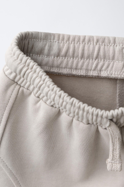 ZARA КОМПЛЕКТ ИЗ ТОЛСТОВКИ И БРЮК БАРРЕЛЬ ИЗ ТКАНИ ИНТЕРЛОК, ЦВЕТ ЛЬДА