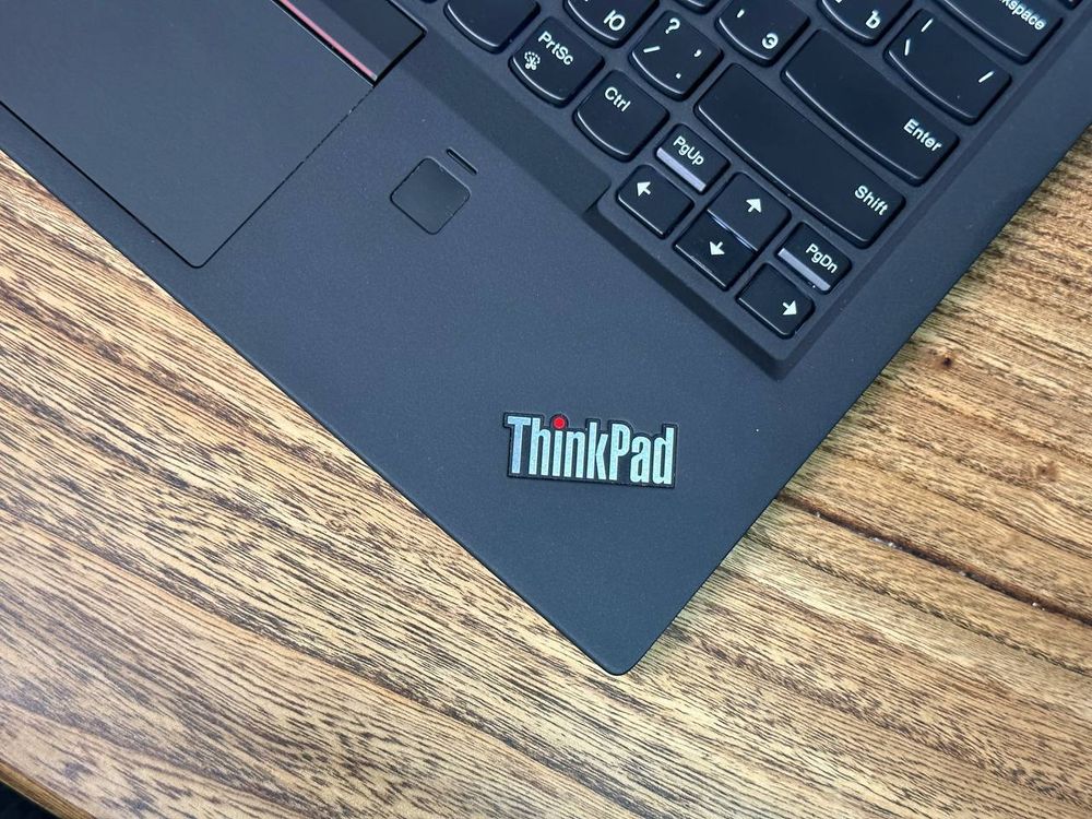 Ноутбук Lenovo Thinkpad X1 Carbon G5 i7-6