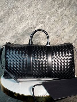 Дорожная сумка чёрная от Bottega Veneta Medium Intrecciato Duffle BP5-543493