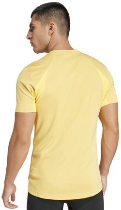 Мужская теннисная футболка Adidas Tennis Freelift T-Shirt - semi spark/semi spark