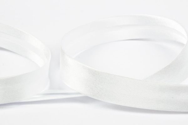 Косая бейка атласная 15 мм / 132±1 метра, 001 белый, Gamma GK-15P