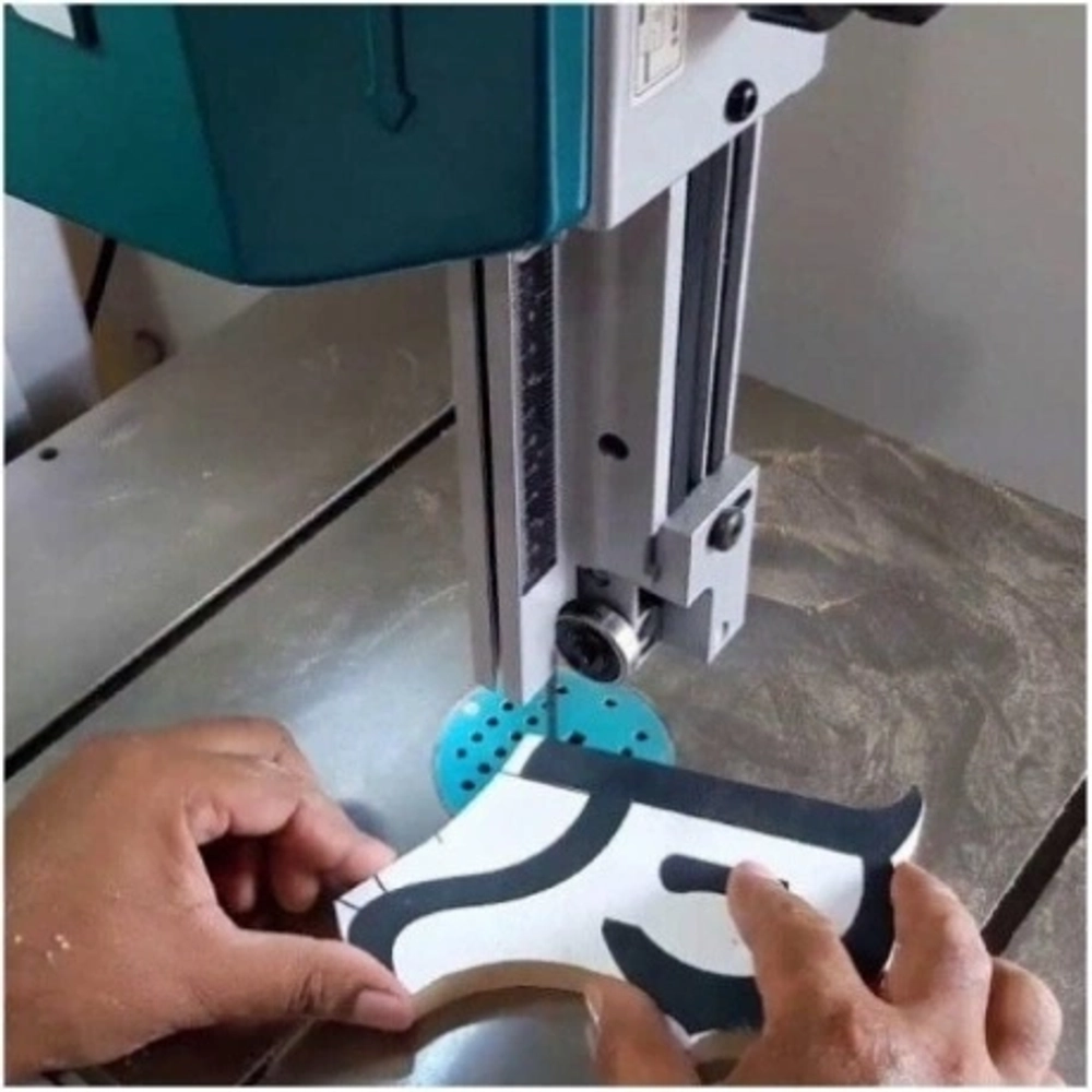 Пила ленточная Makita напольная LB1200F