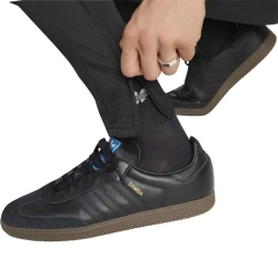 Мужские теннисные штаны Adidas Tiro 26 Essentials Training - black/maroon/maroon