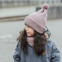 Шапка из смесовой шерсти однослойная с двойным отворотом и помпоном "Пепельная роза"