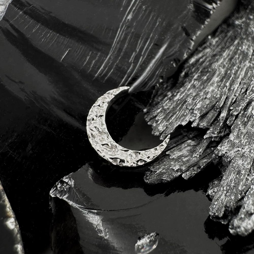Накрутка "Hammered Moon" - Белое золото