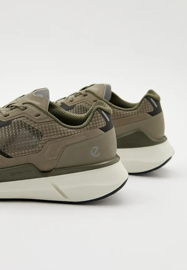 Кроссовки мужские ECCO BIOM 2.2 M