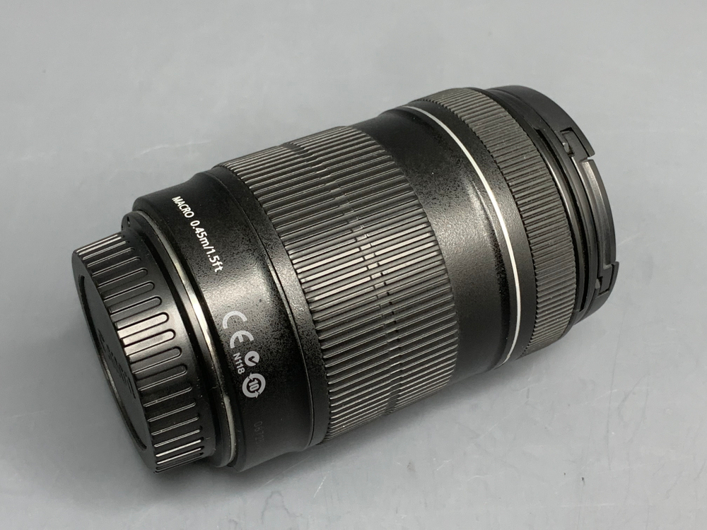 Canon EF-S 18-135mm 3.5-5.6 IS