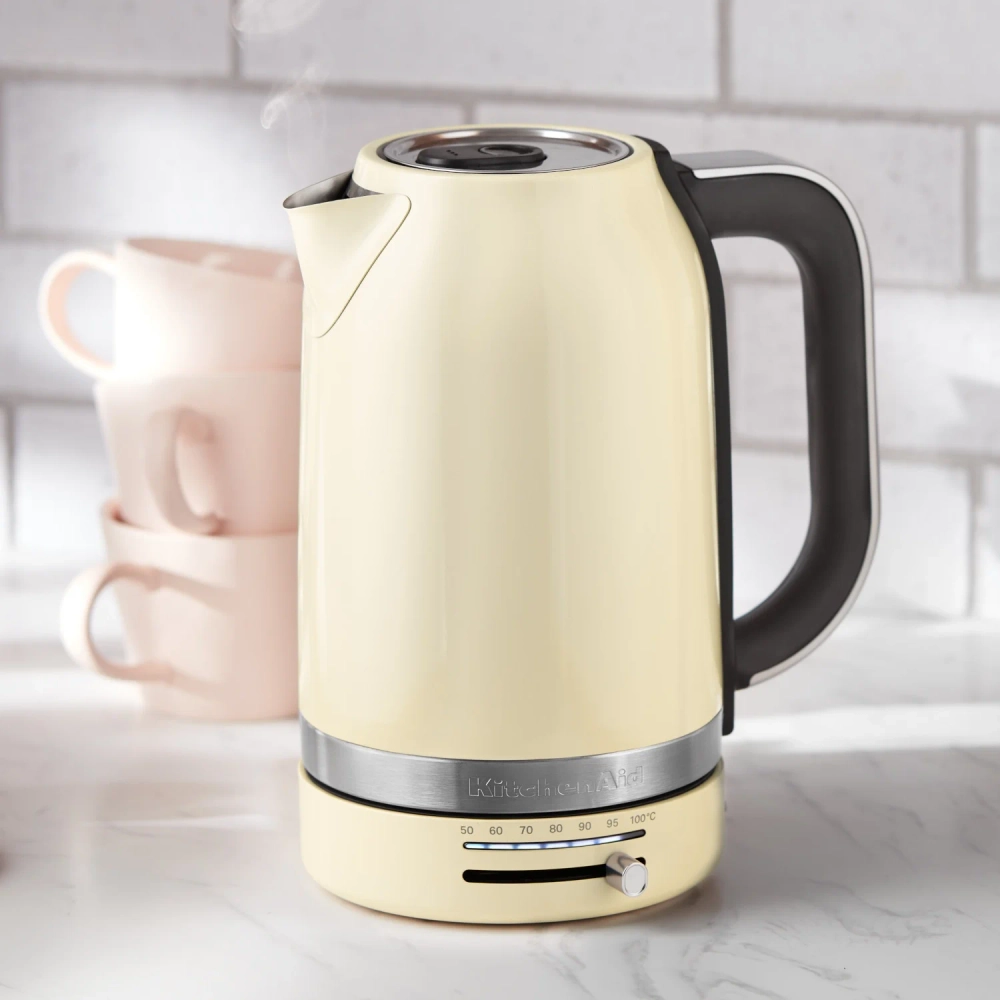KitchenAid Чайник 1,7 л с кремом EAN 8003437645532