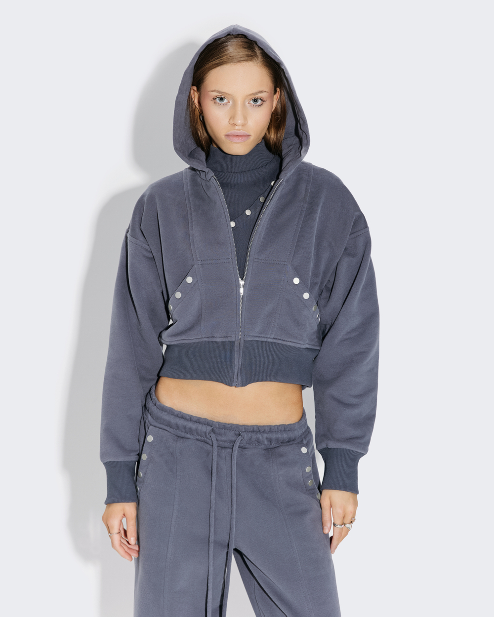 GREY CROPPED HOODIE