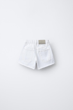 ZARA ДЖИНСОВЫЕ ШОРТЫ С РАЗРЕЗАМИ, БЕЛЫЙ