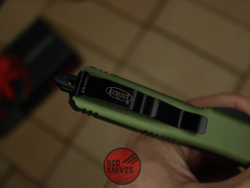 Нож Microtech Ultratech Helhound H/E - зеленая рукоять, черный клинок RK-357