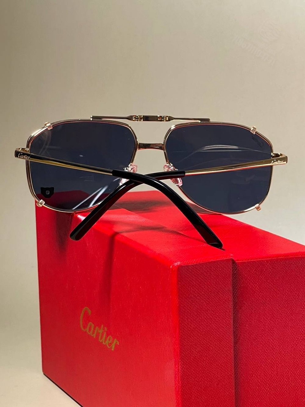 Солнечные очки Cartier