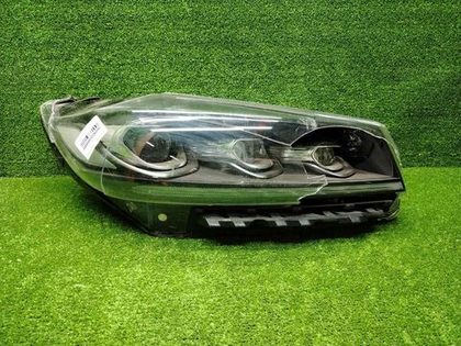 Битая Фара правая Kia Sorento 3 UM Prime 17-20 LED