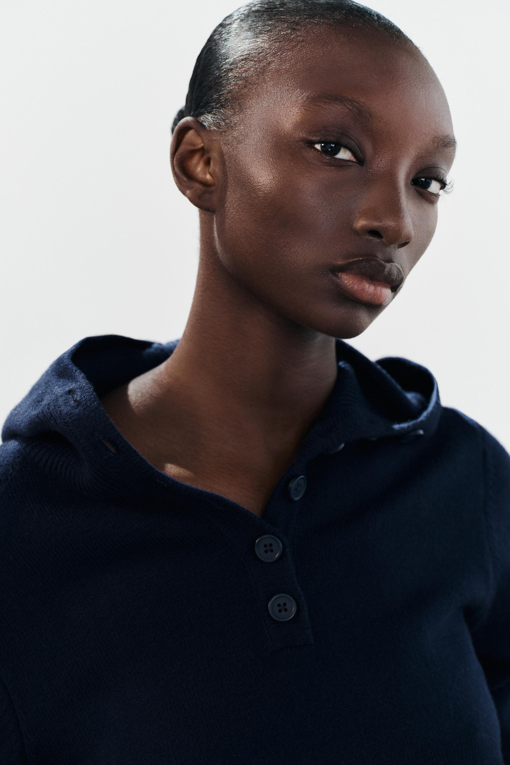 СВИТЕР С КАПЮШОНОМ — ZARA