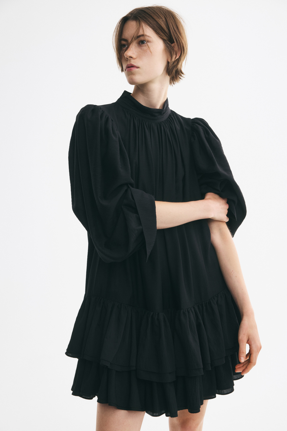 Ярусное платье с рукавами-баллонами - H&M