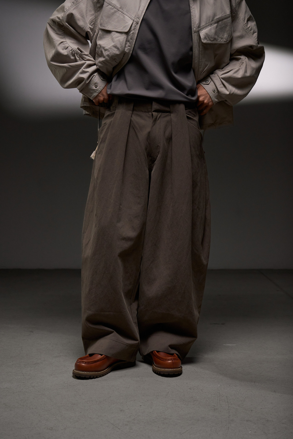Брюки Blue Monte Pleated Casual Pants "Metasequoia Brown"