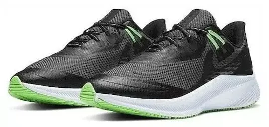 Кроссовки Nike Quest 3 Shield