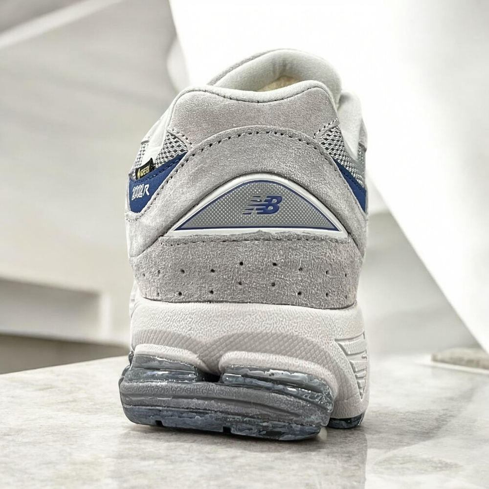 New Balance 2002R Winter • Gray Blue Line