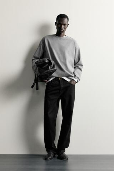 ФУТБОЛКА RELAXED FIT С РАЗРЕЗАМИ — ZARA