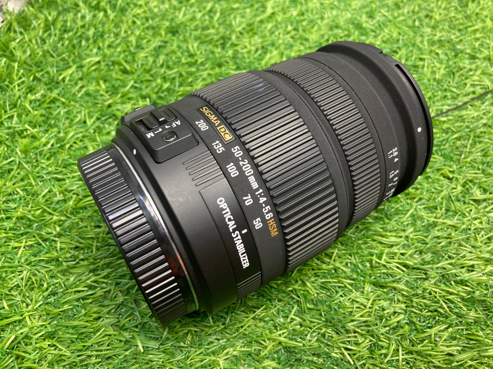 Sigma AF 50-200mm 4-5.6 DC OS HSM