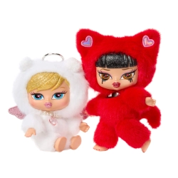 Кукла Братц Bratziez Sweetheartz Плюшевый брелок-сюрприз