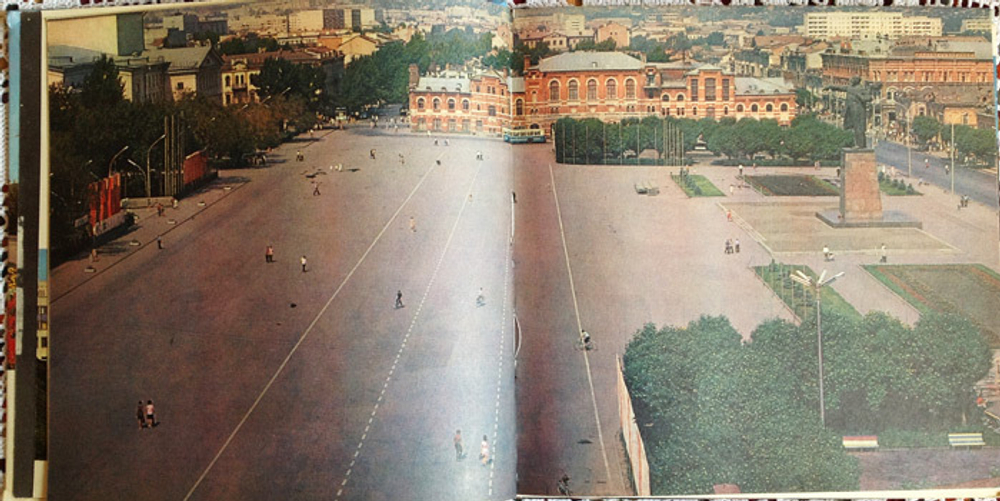 "Саратов. Фотоальбом". Колчин В