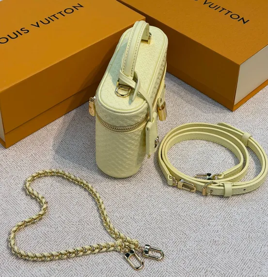 Сумка Louis Vuitton Vanity Chain pouch