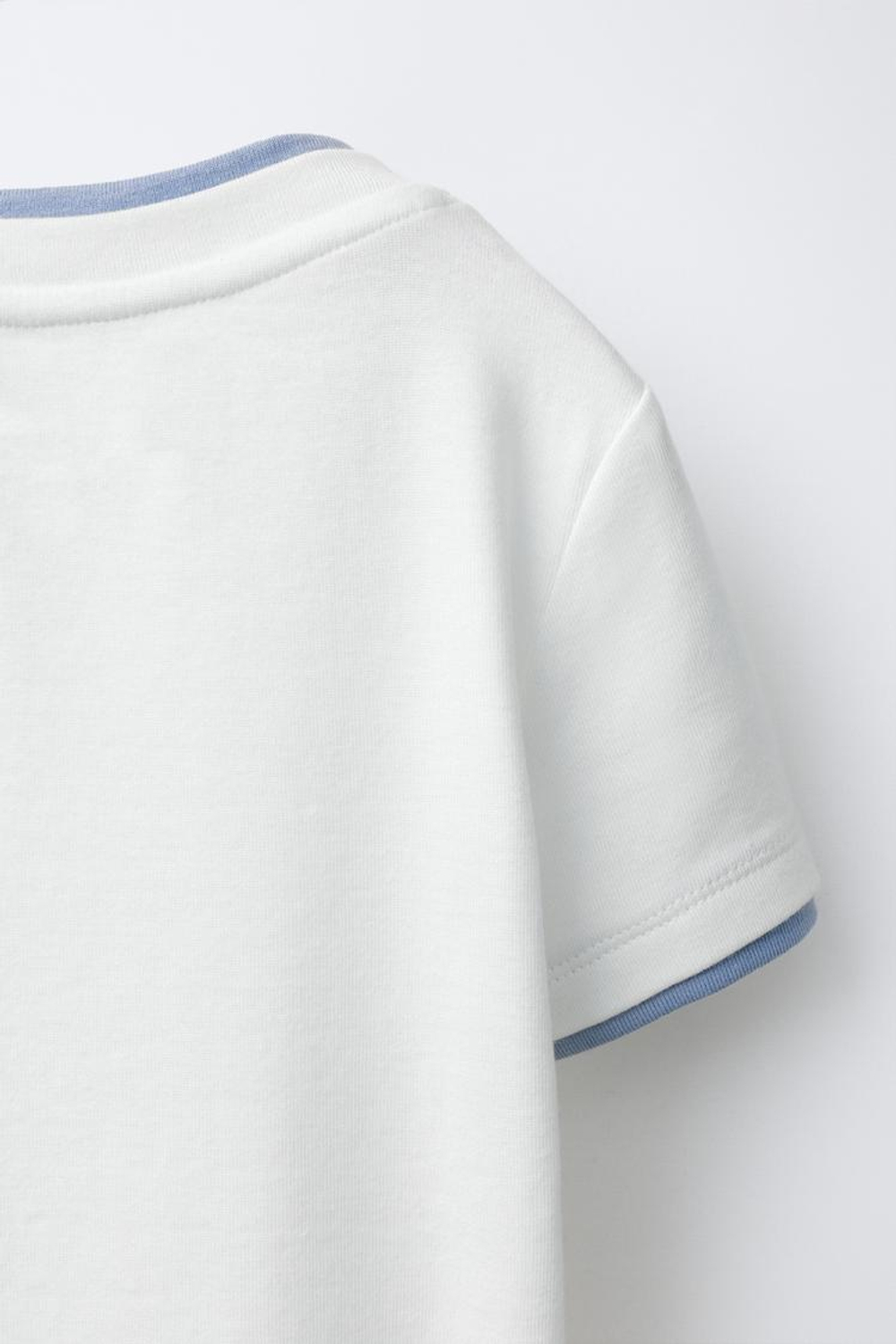 ZARA ФУТБОЛКА С ДВОЙНЫМ ВОРОТНИКОМ И МОДАЛОМ, БЕЛЫЙ